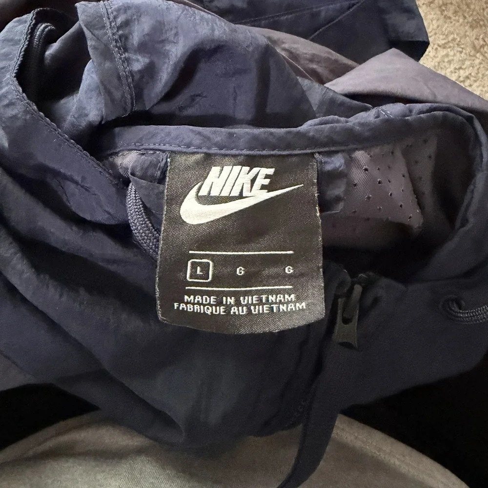 Nike men lightweight